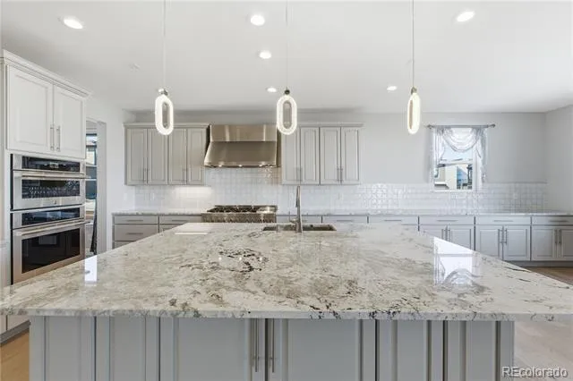 5910 Riesberg Lane Castle Rock, CO 80104
