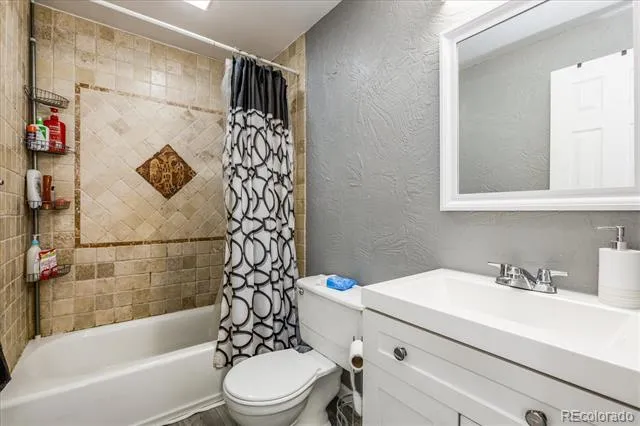 13937 E Bails Place Aurora, CO 80012