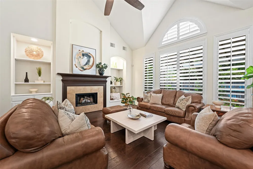 35 Monet Bend Place The Woodlands, TX 77382