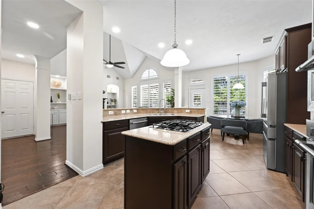 35 Monet Bend Place The Woodlands, TX 77382