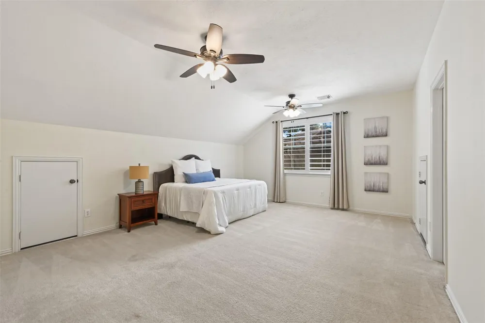 35 Monet Bend Place The Woodlands, TX 77382