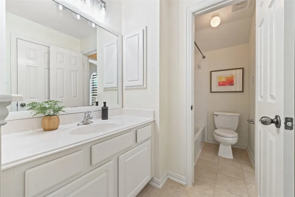 35 Monet Bend Place The Woodlands, TX 77382