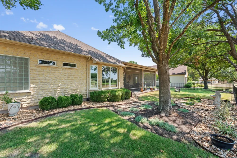 106 Belfalls Drive Georgetown, TX 78633