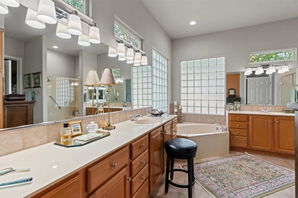 106 Belfalls Drive Georgetown, TX 78633