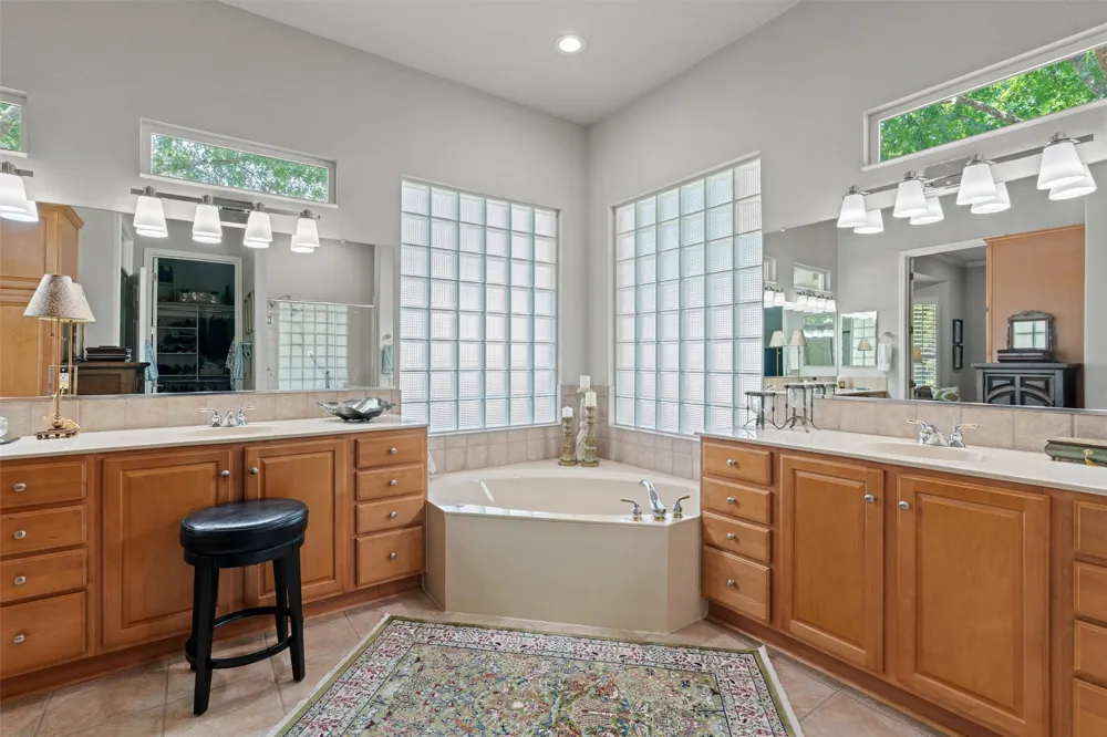 106 Belfalls Drive Georgetown, TX 78633
