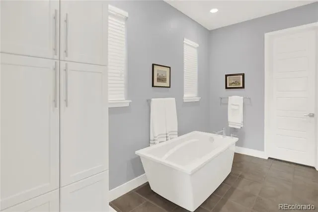 31 S Oneida Court Denver, CO 80230