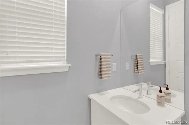 31 S Oneida Court Denver, CO 80230