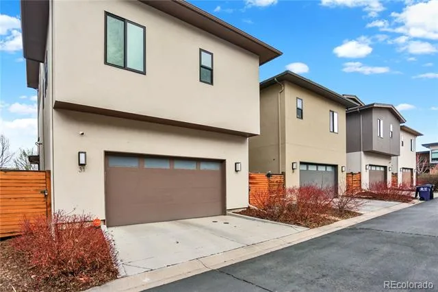 31 S Oneida Court Denver, CO 80230
