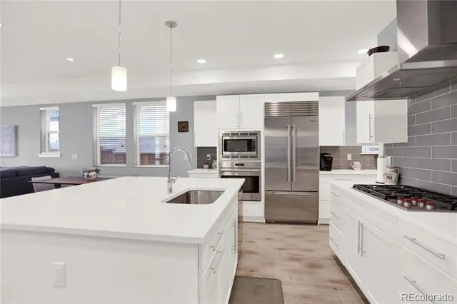 31 S Oneida Court Denver, CO 80230