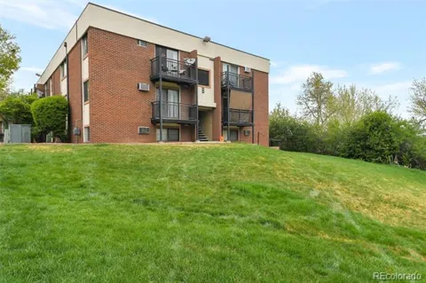 5995 W Hampden Avenue #18