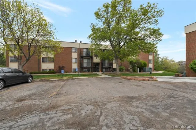 5995 W Hampden Avenue #18 Denver, CO 80227