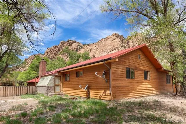 19811 US Highway 50 Cotopaxi, CO 81223