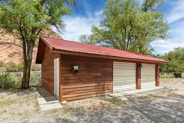 19811 US Highway 50 Cotopaxi, CO 81223