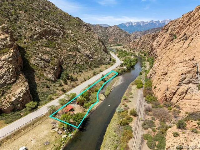19811 US Highway 50 Cotopaxi, CO 81223