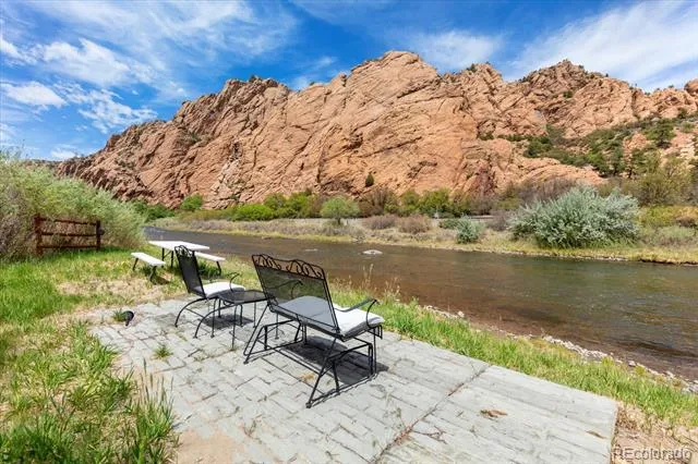 19811 US Highway 50 Cotopaxi, CO 81223