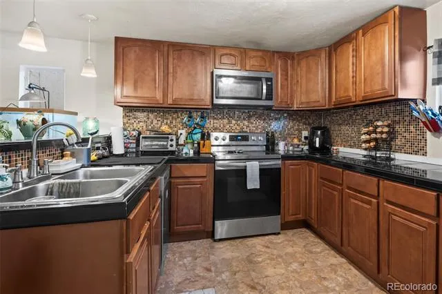 6781 Hooker Street Denver, CO 80221
