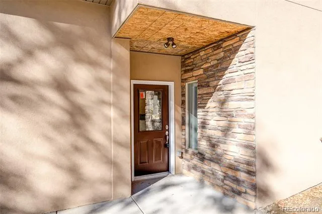 818 E Cucharras Colorado Springs, CO 80903