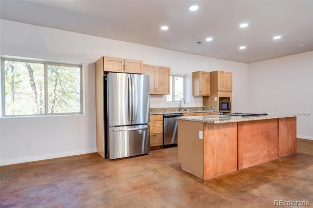 818 E Cucharras Colorado Springs, CO 80903