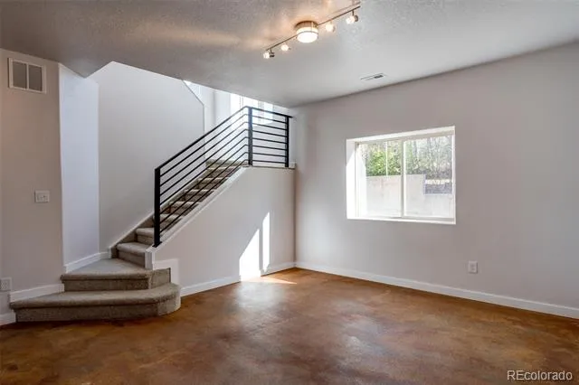 818 E Cucharras Colorado Springs, CO 80903