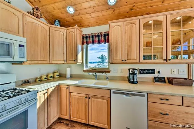 423 Wagon Wheel Road Hartsel, CO 80449