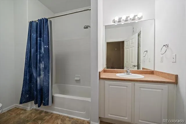 5255 Memphis Street #202 Denver, CO 80239