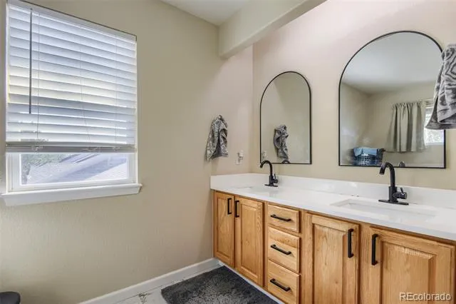 24364 E Fremont Drive Aurora, CO 80016