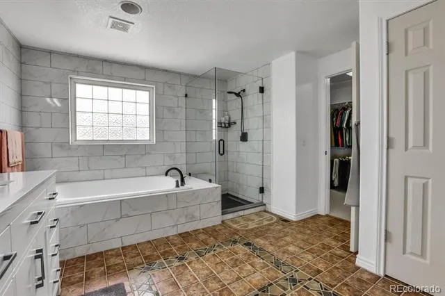 17391 E Weaver Avenue Aurora, CO 80016