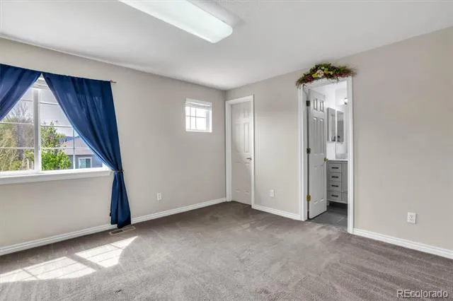 17391 E Weaver Avenue Aurora, CO 80016