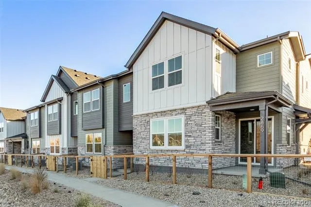 2899 E 103rd Drive Thornton, CO 80229