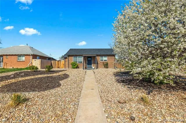 3011 Oneida Street Denver, CO 80207