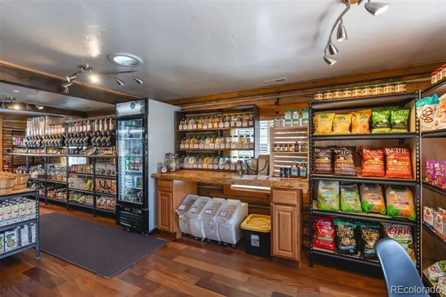43 County Rd 102 Guffey, CO 80820