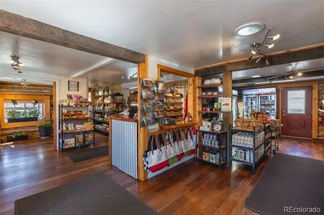 43 County Rd 102 Guffey, CO 80820