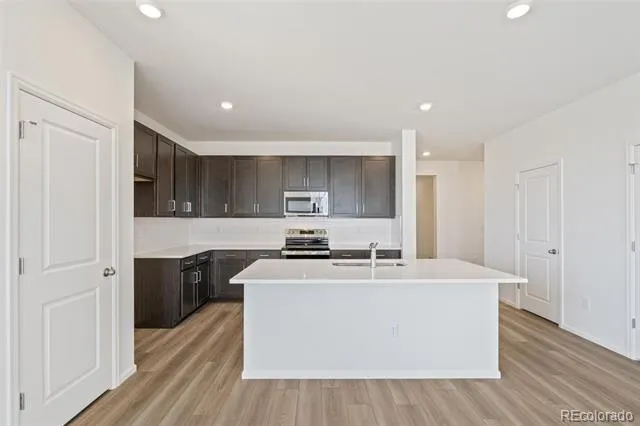 47409 Magnolia Avenue Bennett, CO 80102