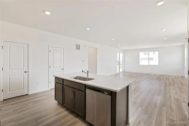 47409 Magnolia Avenue Bennett, CO 80102