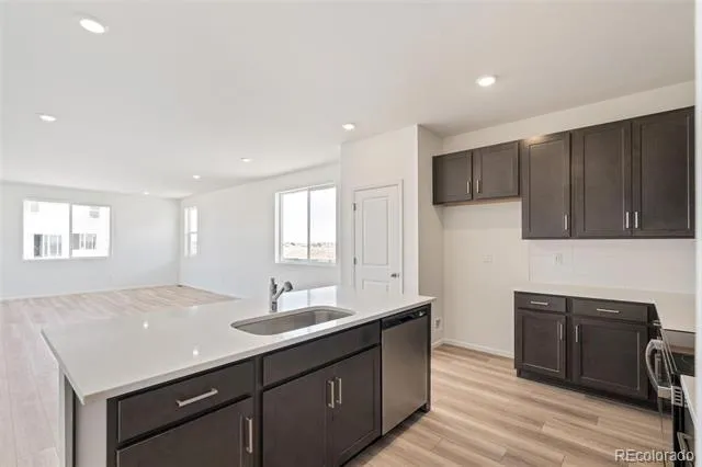 47409 Magnolia Avenue Bennett, CO 80102
