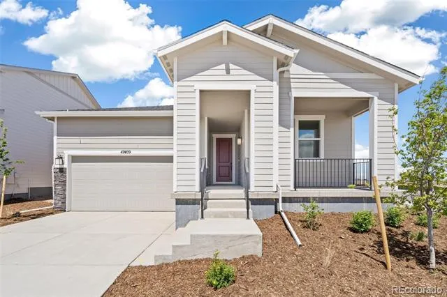 47409 Magnolia Avenue Bennett, CO 80102