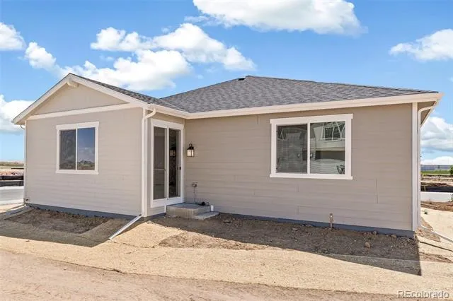 47409 Magnolia Avenue Bennett, CO 80102