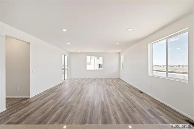 47409 Magnolia Avenue Bennett, CO 80102
