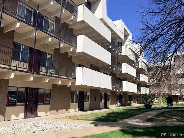 364 S Ironton Street #128 Aurora, CO 80012