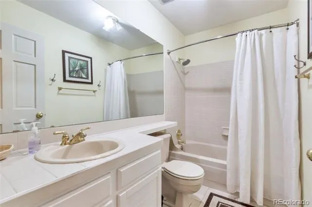 4977 S Eagle Circle Aurora, CO 80015