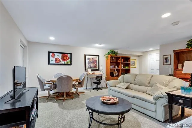 4977 S Eagle Circle Aurora, CO 80015