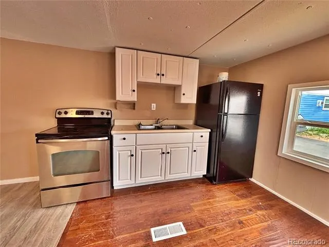 3600 Cascade Avenue Colorado Springs, CO 80907