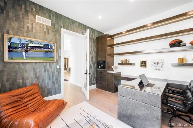 2821 E Cedar Avenue #2 Denver, CO 80209