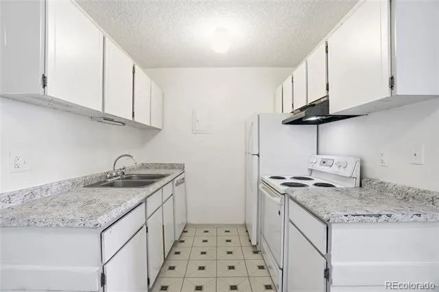 10211 Ura Lane #2-104 Denver, CO 80260