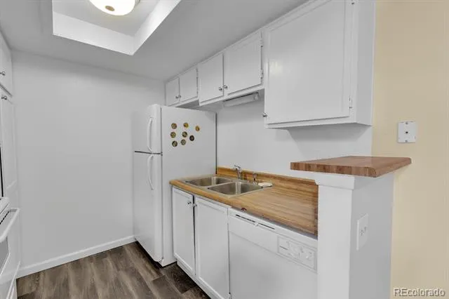 908 S Walden Way #206 Aurora, CO 80017