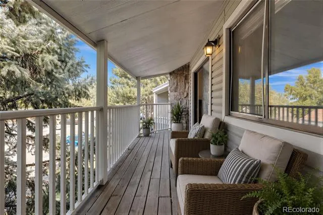 908 S Walden Way #206 Aurora, CO 80017