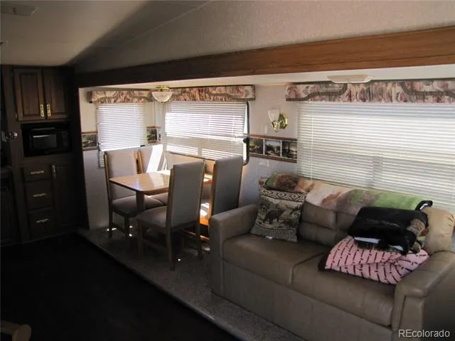 26 Boxcar Loop Hartsel, CO 80449
