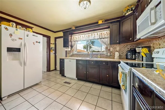 616 West Street Fort Morgan, CO 80701