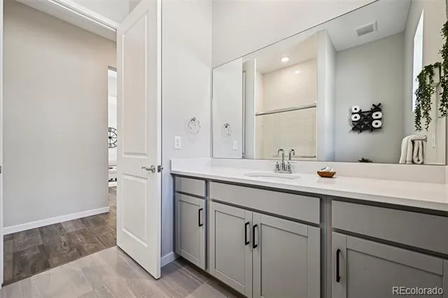 8735 S Quemoy Street Aurora, CO 80016