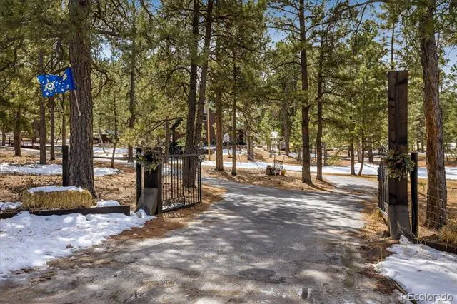 5030 Cedar Way Elizabeth, CO 80107
